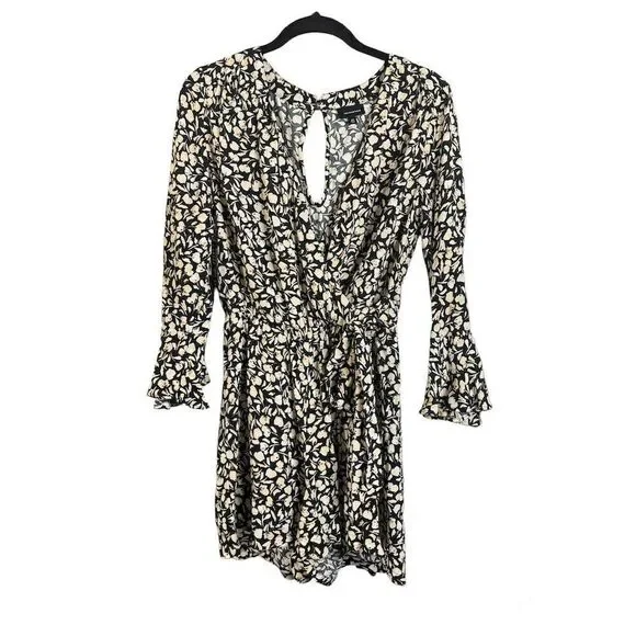 Who What Wear Women's Floral V-Neck 3/4 Sleeve Romper Black XS Casual Stylish - Picture 3 of 9